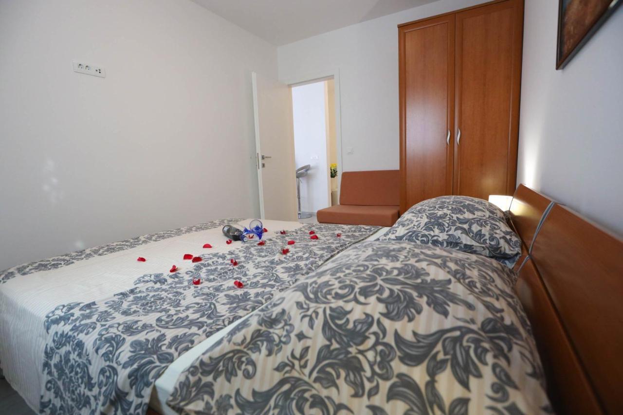 Petra * Makarska