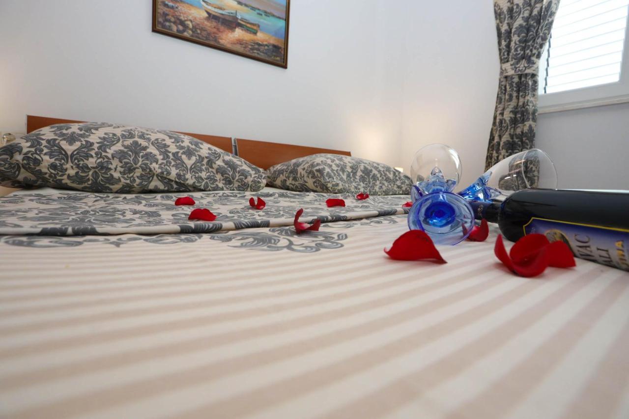 Petra * Makarska